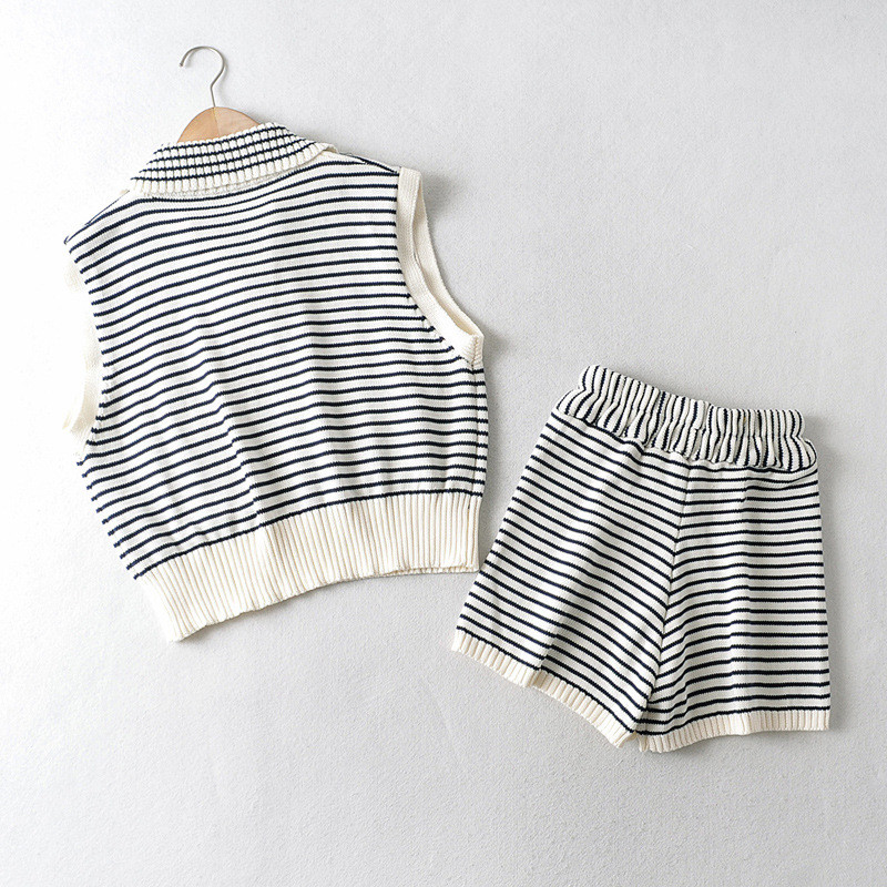 Trening tricotat cu dungi Tricouri pentru femei Pulover fără mâneci Seturi din două piese Mini pantaloni scurți de vară Costume Ținute cu tricou în coaste