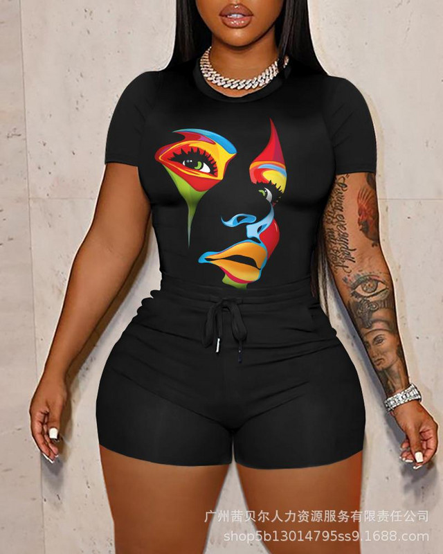 Vasaras divdaļīgie komplekti Sieviešu tērpi Modes no pleciem apgriezts tops un ģeometriskas apdrukas šortu komplekts Sieviešu treniņtērps, apģērbs