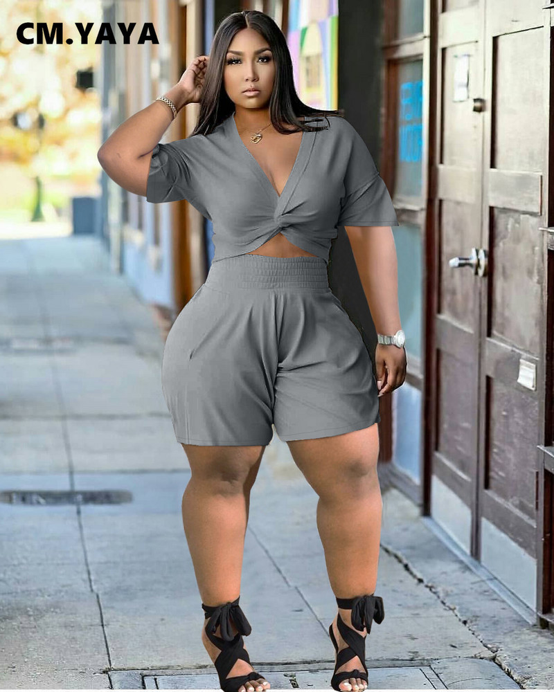 CM.YAYA Active eleganti sieviešu divi 2 daļiņu komplekti, 2022. gada vasaras drapēti V veida kakla izgriezuma augšdaļa un uzliesmojoši šorti, kas atbilst sporta tērpa komplektam