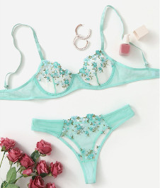 1 szett átlátszó fehérnemű szett női hálós háló Sexi Lenceria Érzéki Mujer melltartó szettek Hímzés Virágos, drótozott melltartó és bugyi szett