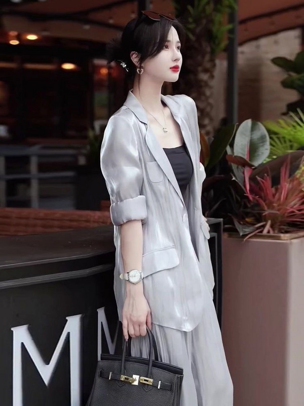 Uus valge bleiser, mis sobib naistele pikkade varrukatega V-kaelusega sügisel, võimekas, elegantne ja moekas tippklassi laiade pükste kaheosaline komplekt