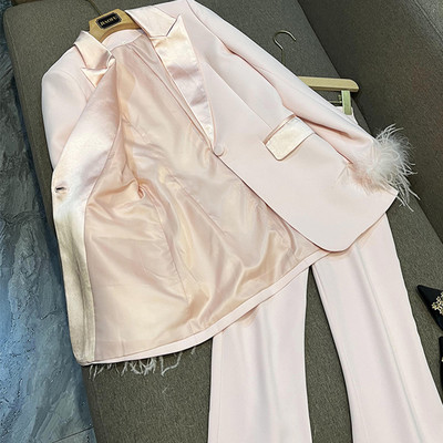 2023. aasta moe naiste soodusmüük Roosa jaanalinnu juuste lapiga V kaelus Kaheosaline disainitud kontorinaise äriülikond