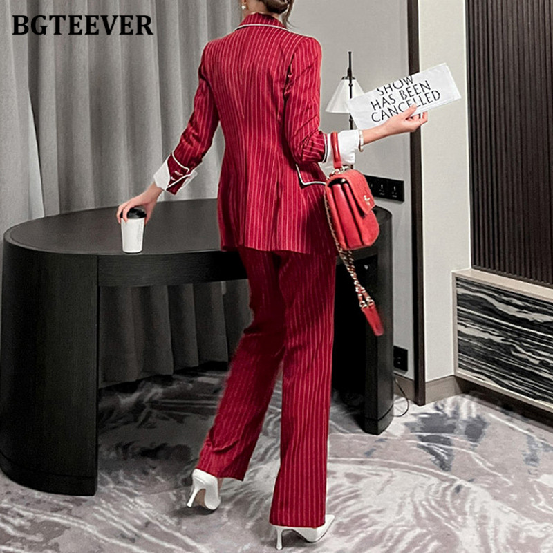 BGTEEVER rudens slaids sieviešu svītrainu žakešu komplekts ar garām piedurknēm, divrindu jakas Sieviešu bikses, kostīmi sievietēm, bikšu komplekts