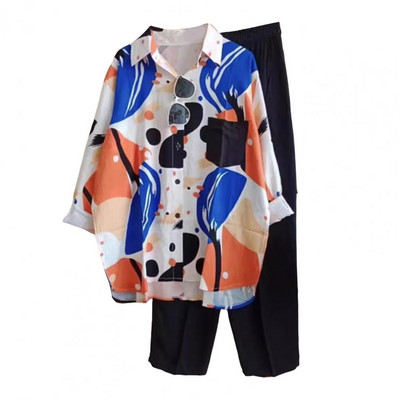 Bő szabású női öltöny, színes mintás női ing, nadrág szett hosszú ujjú blúzzal, széles szárú nadrág hétköznapi hölgyeknek