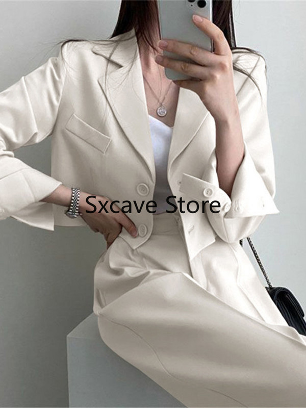 Kaheosalised naiste komplektid 2024. aasta sügise kontorinaise Korea bleiserkostüümid pikkade varrukatega mood mantel mustad kõrge vöökohaga püksid