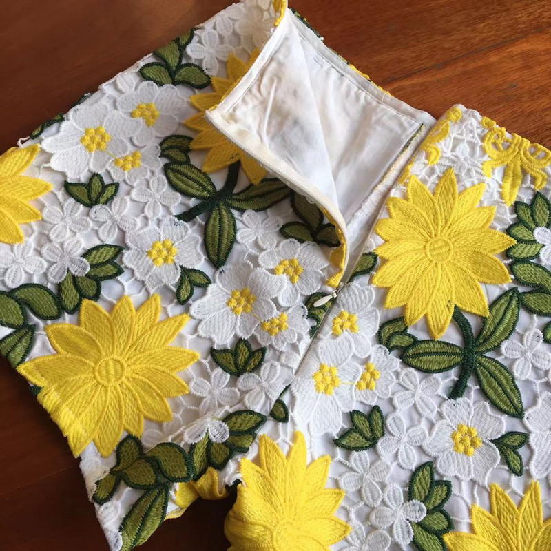 Beachapche Lace Duff Sleeve Top & Short Setovi Žuti jednokratni prsluk Kratke hlače Dvodijelni set Club Outfit Ženska izdubljena majica Seksi