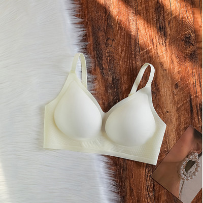 Ultratanko žensko ljetno donje rublje Gathering Ice Silk Jelly Gel Polufiksna košarica Meka potpora Bez čeličnog prstena Sportski grudnjak bez tragova