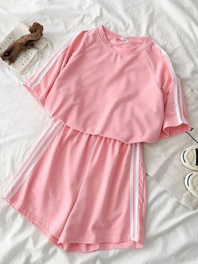 Vasaras svītraina treniņtērpa komplekts sievietēm ar īsām piedurknēm T krekls Mini šorti divdaļīgs komplekts sievietēm 2023. gada ikdienas sieviešu sporta tērps