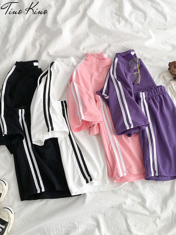 Vasaras svītraina treniņtērpa komplekts sievietēm ar īsām piedurknēm T krekls Mini šorti divdaļīgs komplekts sievietēm 2023. gada ikdienas sieviešu sporta tērps
