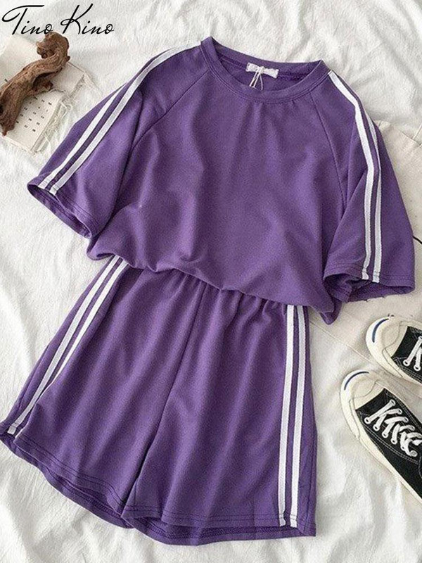 Vasaras svītraina treniņtērpa komplekts sievietēm ar īsām piedurknēm T krekls Mini šorti divdaļīgs komplekts sievietēm 2023. gada ikdienas sieviešu sporta tērps