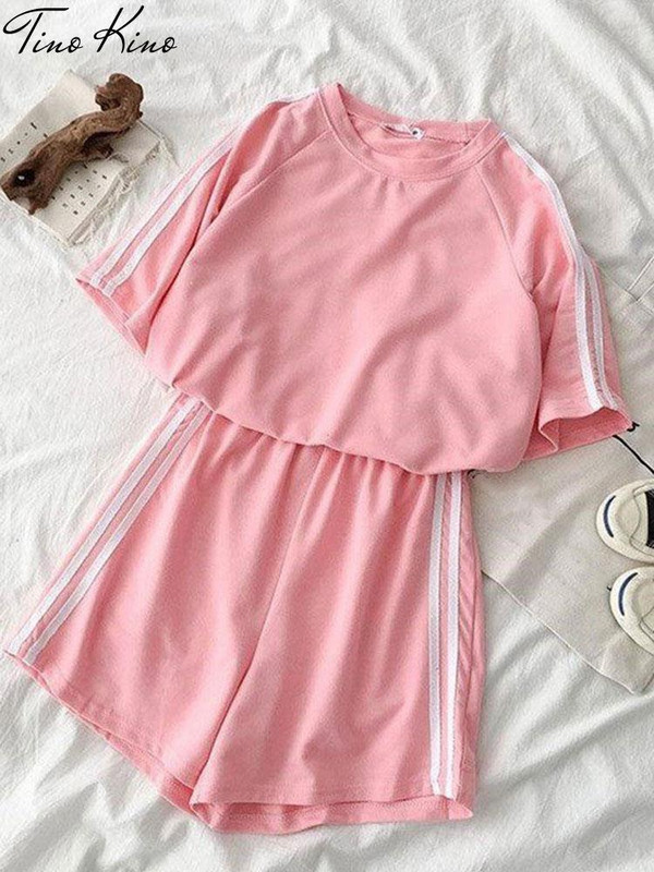 Vasaras svītraina treniņtērpa komplekts sievietēm ar īsām piedurknēm T krekls Mini šorti divdaļīgs komplekts sievietēm 2023. gada ikdienas sieviešu sporta tērps