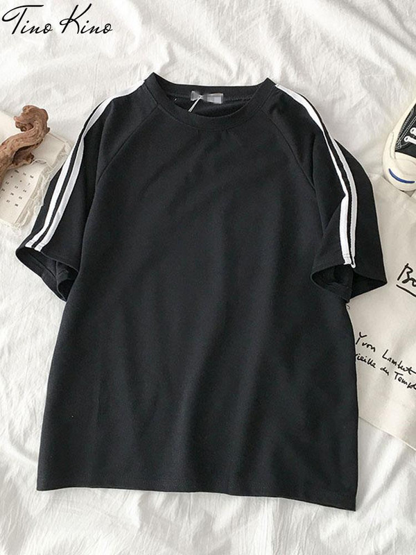 Vasaras svītraina treniņtērpa komplekts sievietēm ar īsām piedurknēm T krekls Mini šorti divdaļīgs komplekts sievietēm 2023. gada ikdienas sieviešu sporta tērps