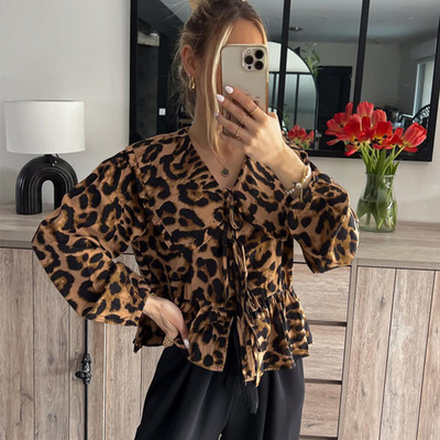 Elegantna cvjetna košulja s cvjetnim motivima Ženska šik majica s volanima i lanternastim rukavima Petar Pan ovratnik Ženski top Ljetne ulične široke ženske majice 2024.