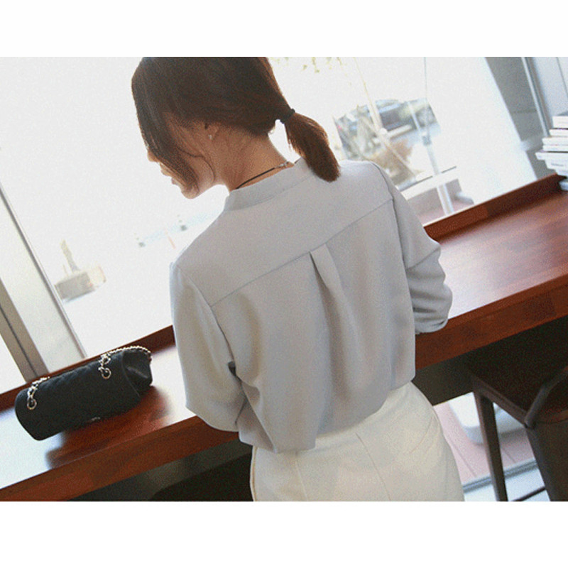 2024 őszi V-nyakú női felsők fehér hosszú ujjú sifon blúz nyári koreai felsők vad bő irodai női ruházat női új