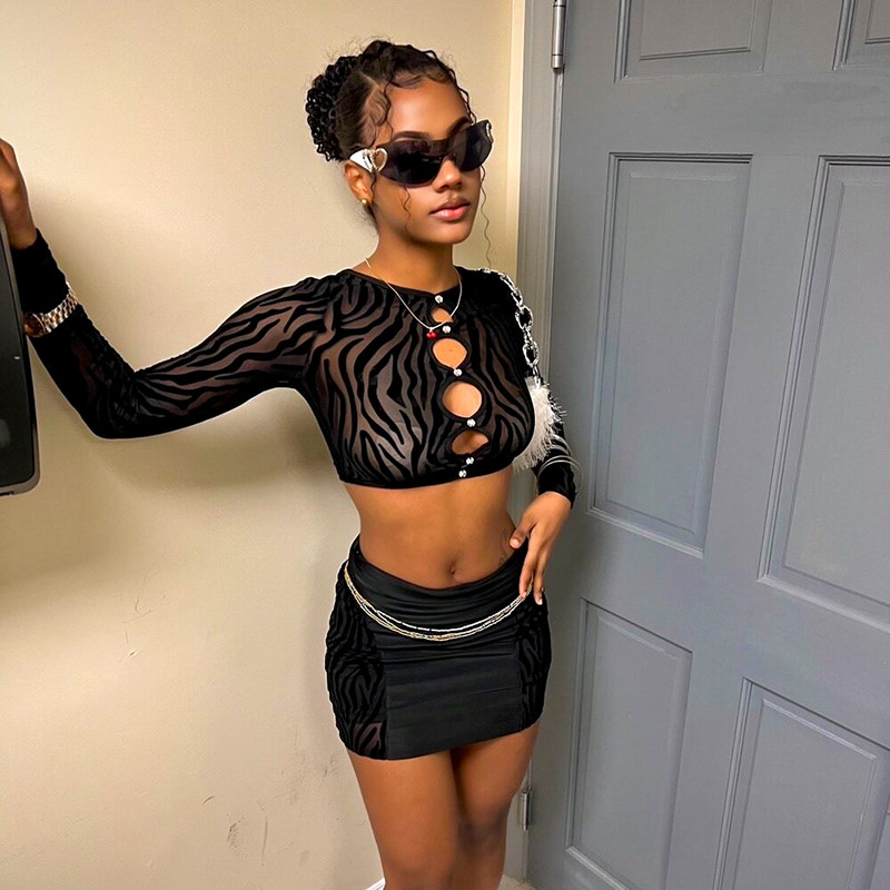 BUIDINGB Elegantne õõnsad 2-osalised kortsudega seelikukomplektid Seksikad kärbitud topsid särgid, 2024. aasta moodne minikleit Seksikas kaheosaline komplekt