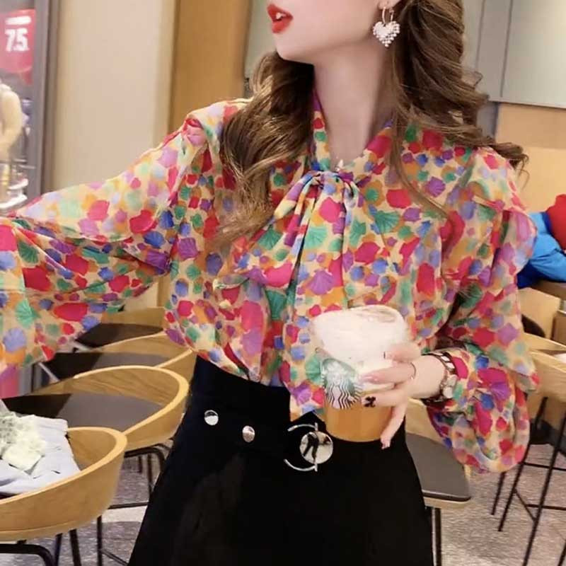 Divat nyomtatott, összefűzött fodros fűzős masnis ingek női ruházat 2024 tavaszi új bő koreai felsők pillangós ujjú blúzok