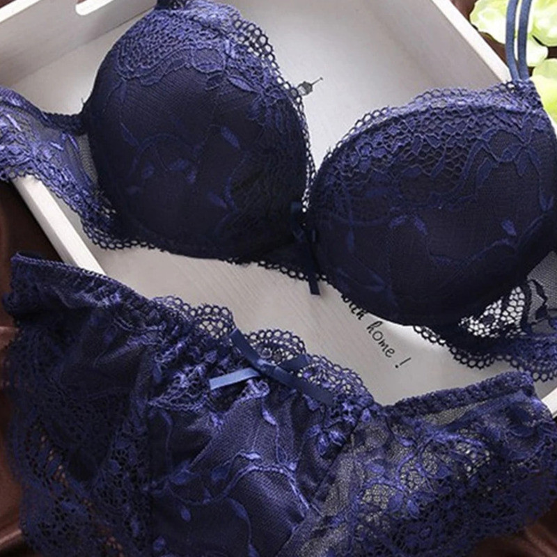 Push up čipkasti grudnjak i komplet gaćica Žensko donje rublje i gaćice s dubokim V vezom