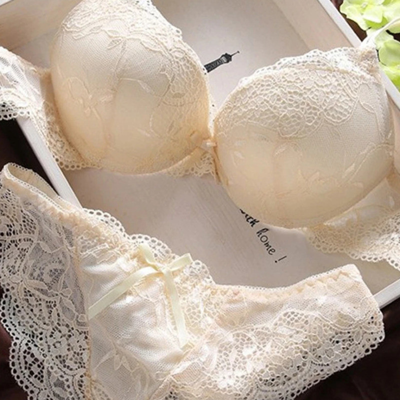 Push up čipkasti grudnjak i komplet gaćica Žensko donje rublje i gaćice s dubokim V vezom