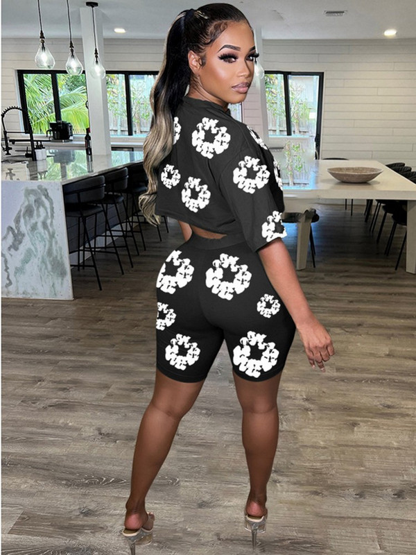 2 részes szexi 2024-es nyári tavaszi divatos női szett, női felsők nyomtatott rövid ujjú póló és elasztikus derékú rövidnadrág öltöny