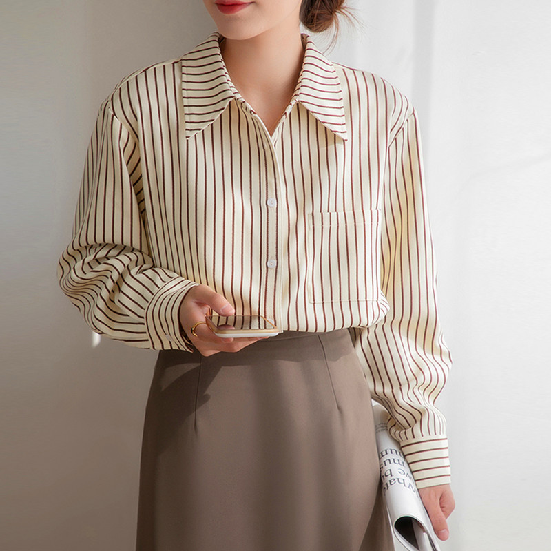 2024-es új csíkos ing női alkalmi hosszú ujjú bő blúz Női elegáns irodai női elegáns felsők Női ruházat