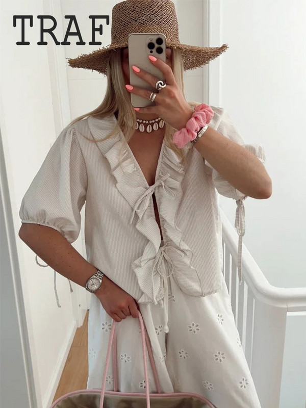 Sieviešu krekls ar volānu malu rotājumu TRAF Sieviešu krekls, tauriņš, mežģīnes ar īsām piedurknēm ar V veida kakla izgriezumu sieviešu krekls, 2024. gada pavasara vasaras ikdienas topi