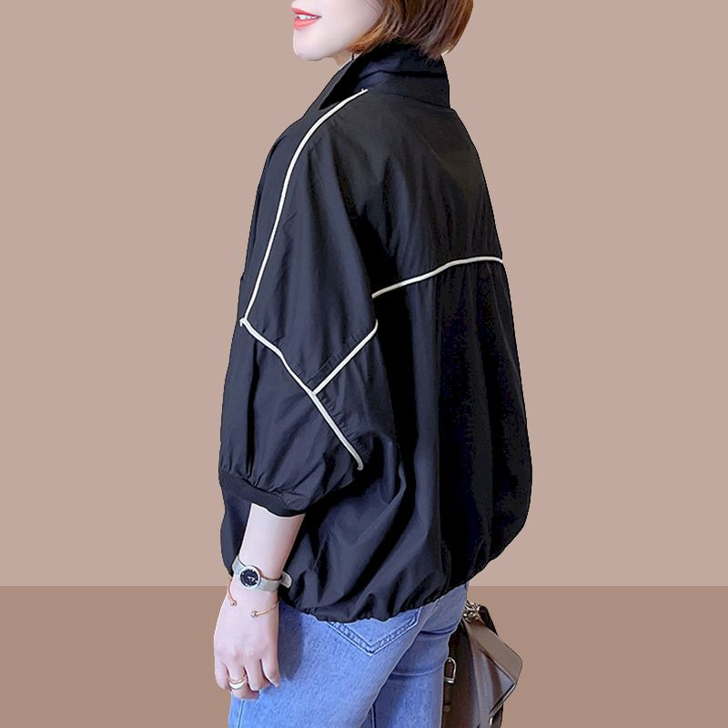 Liela izmēra sieviešu krekls Vasaras modes ar īsām piedurknēm blūzes Modernas korejiešu stila brīvas ikdienišķas krekli ar pūšām piedurknēm sievietei