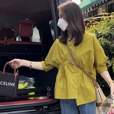 Korejas versijas brīvs, asimetrisks kroku raibs kokvilnas leļļu krekls sievietēm pavasara vasarai jauns ikdienas novājēšanas moderns tops