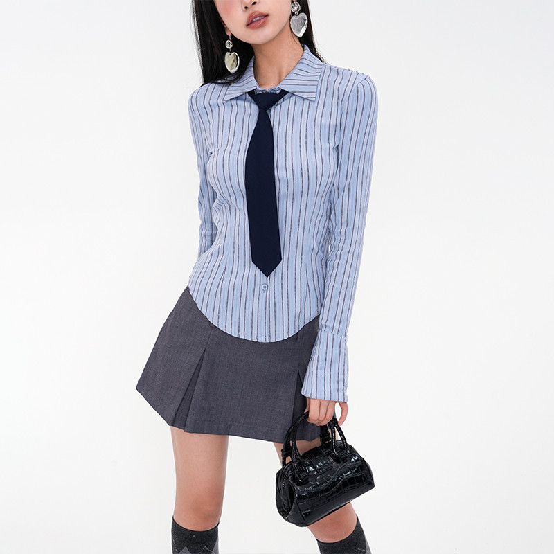 Ženska elegantna prugasta bluza s dugim rukavima