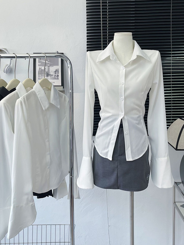 Must Bell Sleeve Top Vintage pluusid Korsett Valge särk Naiste pikkade varrukatega gooti Lolita Põletav Korea stiilis Seksikas pluus