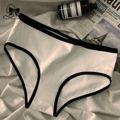 2024 Noua Lenjerie de corp pentru femei Sport stil cool Lenjerie de corp pentru fete, cu talie mijlocie, japoneza, bumbac alb-negru, slip de dama