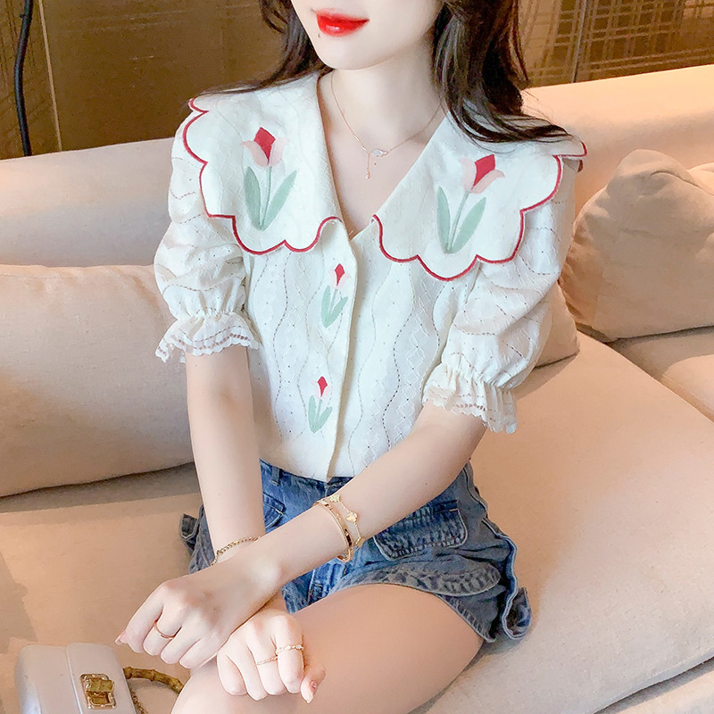 Tulbitikandiga naiste pluus 2023 suvine nukukraega pitssärk vabaaja ülariietus