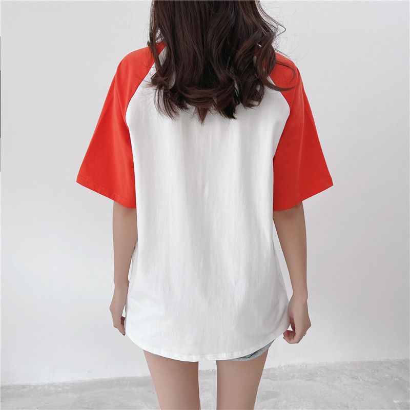 Tumši zilā un baltā kontrastkrāsu barošanas T-krekls ar īsām piedurknēm Māte valkā barošanas apģērbu Grūtniecības sievietes, 2217. gada vasara