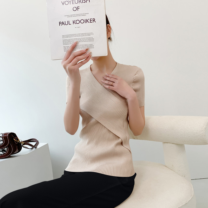 Īsām piedurknēm šķērsgriezuma V veida kakla izgriezums Grūtnieču māsu T-krekli Vienkrāsaini pēcdzemdību sievietes, kas baro bērnu ar krūti, izstieptas laktācijas drēbes