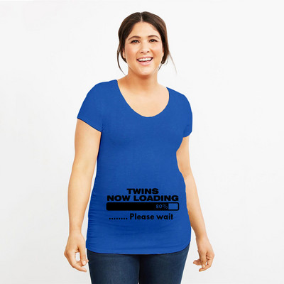Grūtniecība Stretch T krekls Twins Now ielādē, lūdzu, uzgaidiet Smieklīga dāvana mazulim Dāvana grūtniecēm Vasaras krekli ar īsām piedurknēm