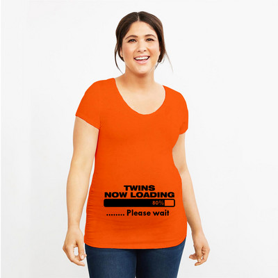 Grūtniecība Stretch T krekls Twins Now ielādē, lūdzu, uzgaidiet Smieklīga dāvana mazulim Dāvana grūtniecēm Vasaras krekli ar īsām piedurknēm