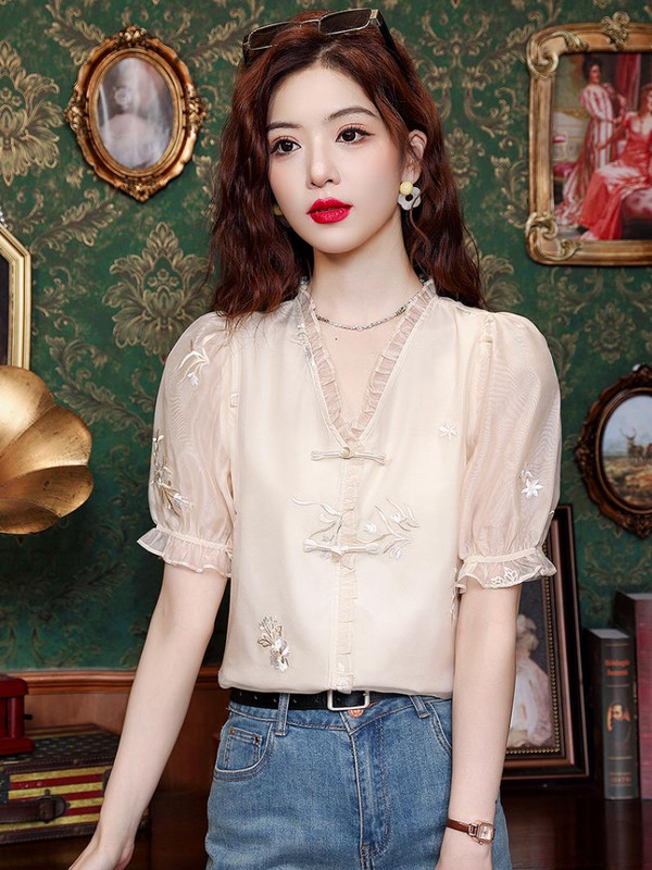 Sieviešu vasaras sieviešu šifona topi ar īsām piedurknēm ar V-veida kakla izgriezumu, ķīniešu stila vienkrāsaini izšūti, mežģīņu topi B352