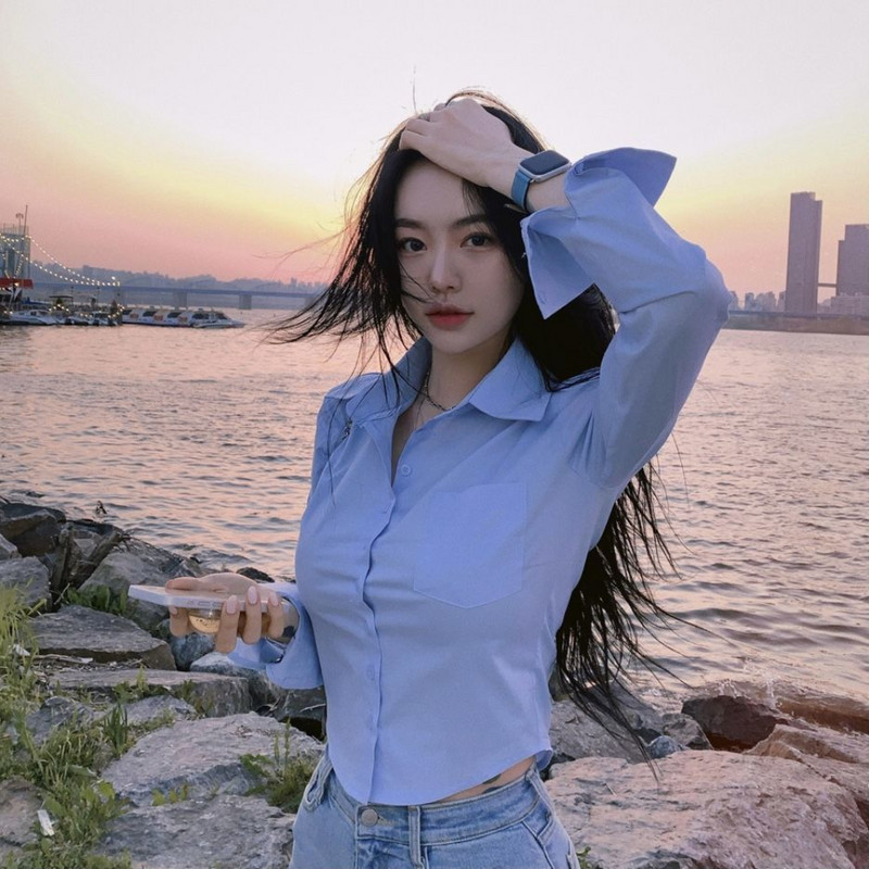 Naiste särgid Volditud Slim Fit Crop Tops Igapäevane Disain Valge Puhas Korea stiilis Mood vabaaja büroo Naised Kõik sobivad õrn kevad