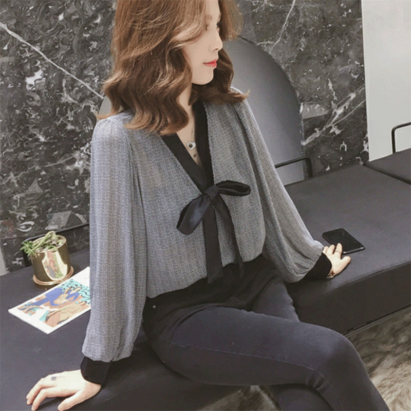 Modna karirana šifonska košulja s puf rukavima i v-izrezom s mašnom, nova proljetna 2022. široka bluza za putovanje na posao Ležerna ženska gornja odjeća