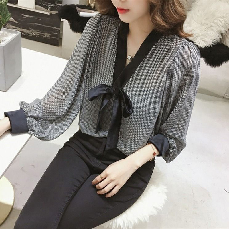 Modna karirana šifonska košulja s puf rukavima i v-izrezom s mašnom, nova proljetna 2022. široka bluza za putovanje na posao Ležerna ženska gornja odjeća