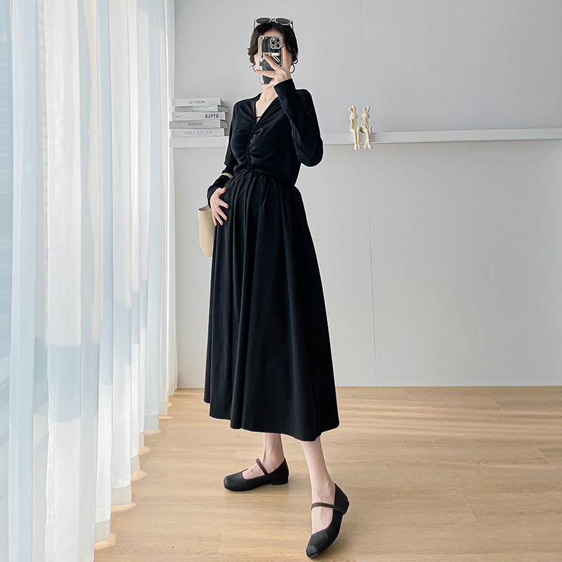 Prantsuse stiilis rasedate must sügiskleit pikkade varrukatega, elegantne raseda naise empireeritud kleit suures suuruses raseduse peokleit