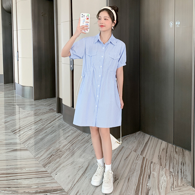 Rasedate suvekleit, alla keeratav krae, lühikeste varrukatega, sinise triibuga rasedatele naistele puuvillane kleit, nööriga vöökoht rasedatele mõeldud riided