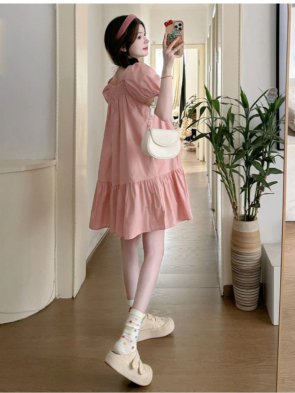 Ljeto 2024. u francuskom stilu, haljina za trudnice s kvadratnim ovratnikom i mjehurićima, slatka haljina s ribljim repom za trudnice i aplikacijama