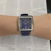 GOLDEN Personality Klasszikus retro mutatós férfi kvarcóra Egyszerű diákúszás, vízálló 100 méteres búvárkodás elektronikus karóra ZD