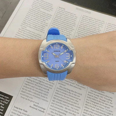 GOLDEN Personality Klasszikus retro mutatós férfi kvarcóra Egyszerű diákúszás, vízálló 100 méteres búvárkodás elektronikus karóra ZD