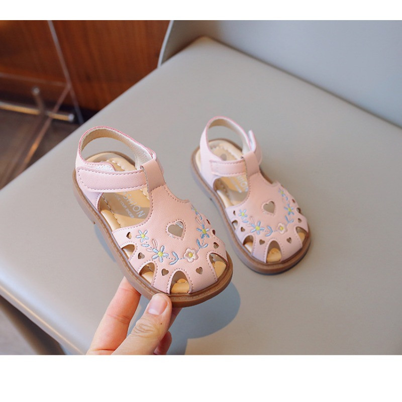 22-31 Meiteņu sandales, 2024. gada pavasaris, vasara, ķīniešu stila, izšūtas slēgtas purngala sandales ar mīksto zoli, kas paredzētas bērniem, meiteņu princešu apaviem