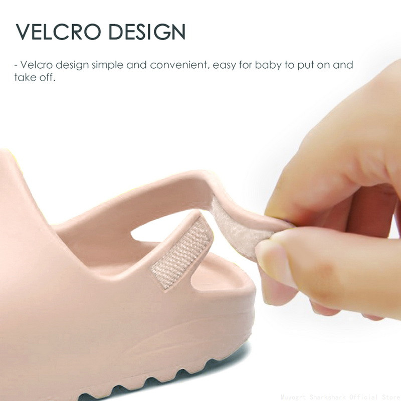 Jauni zīdaiņi, mazuļi, bērni, pievelkamās modes sandales, zēni, meitenes, putuplasta pludmales vasaras slidkalniņi, viegli ūdens apavi