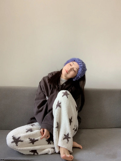 Podebljane plišane donje hlače za spavanje za žene sa zvjezdicama, nove jesensko-zimske ležerne kućne hlače, smiješne bijele pidžame