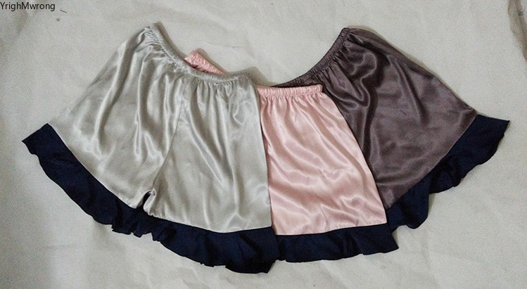 Plus Size Big 5 Color Satiin Rayon Siid Seksikas Plokk Volangid Lühikesed Naised Suvi Kevad Sügis Magamisriided Kodu Öö Sirged püksid