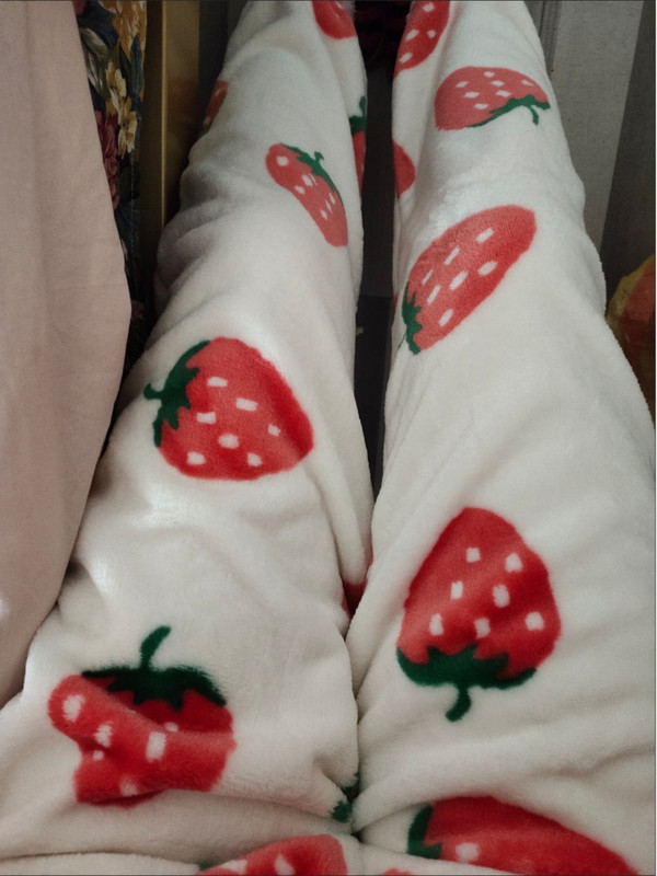 Uued Fruit Print Strawberry Sleeping Pants Winter Coral Velvet Plush Pidžaamapüksid Y2k Kawaii Harajuku Flanell Home Karusnahast magamisriided