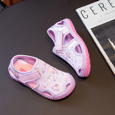 Gyerekcipők Nyári Új, Légáteresztő Hollow Out Lánycipők Strandszandálok Beltéri Baba Kisgyermek Puha Talp Csúszásmentes Alkalmi Cipők 크록스